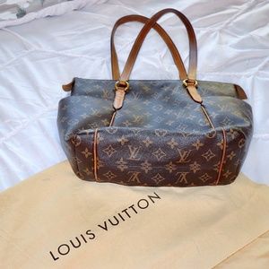 Louis Vuitton Totally Monogram PM